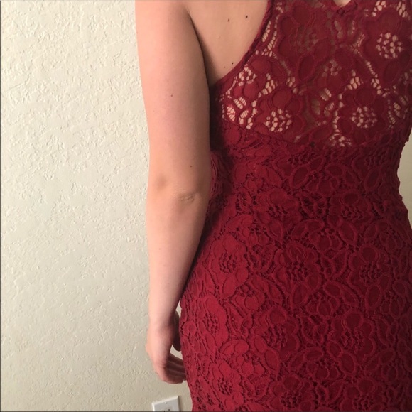 Ladies red laced short dress - Picture 2 of 2
